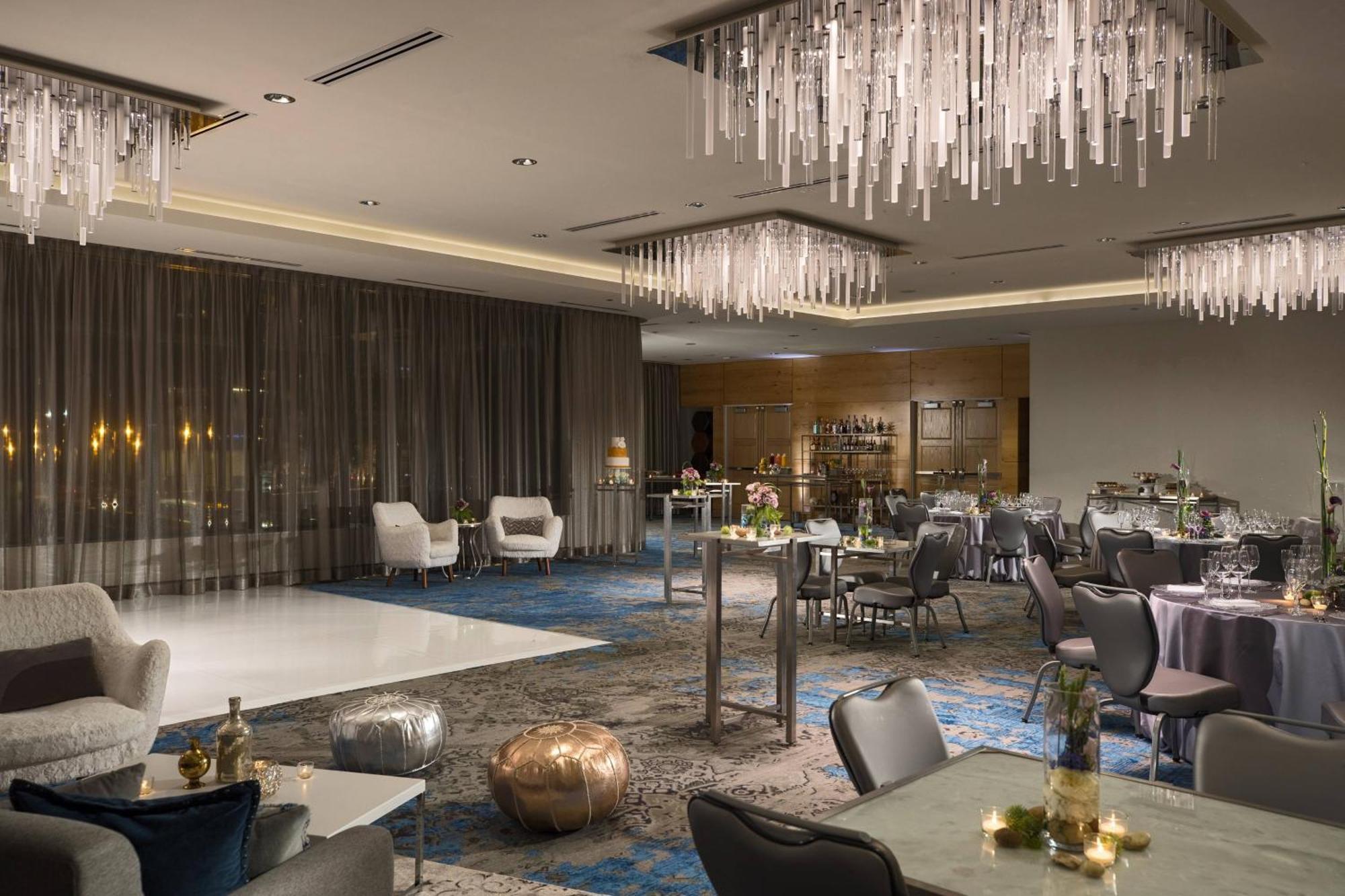 Renaissance Chicago Downtown Hotel Bagian luar foto