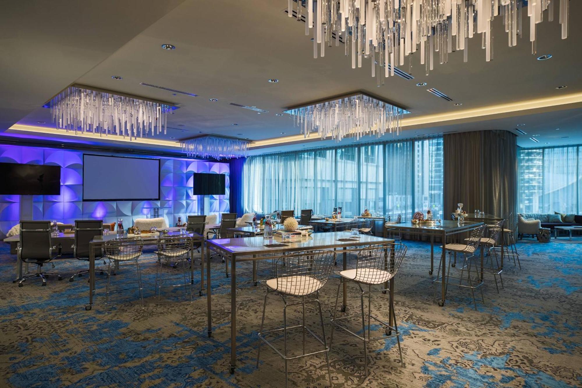 Renaissance Chicago Downtown Hotel Bagian luar foto